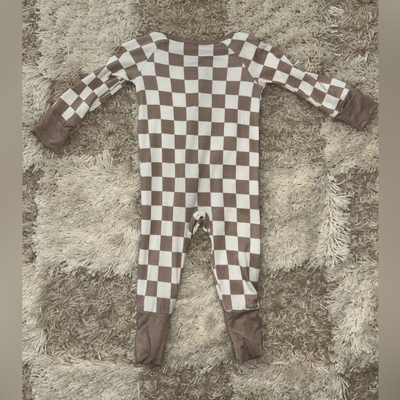 Sleeper - Picture 2 of 3